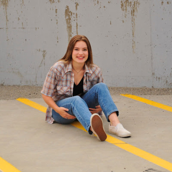 Meet your Posher, Maren - Picture 1 of 1